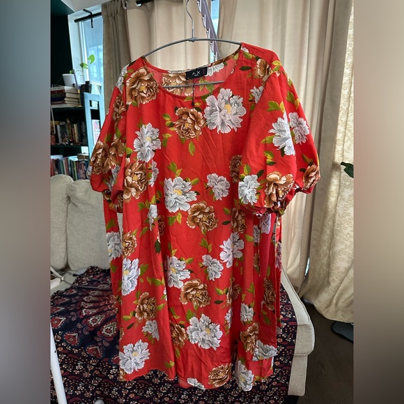 AX Paris Floral Dress - Picture 4 of 6